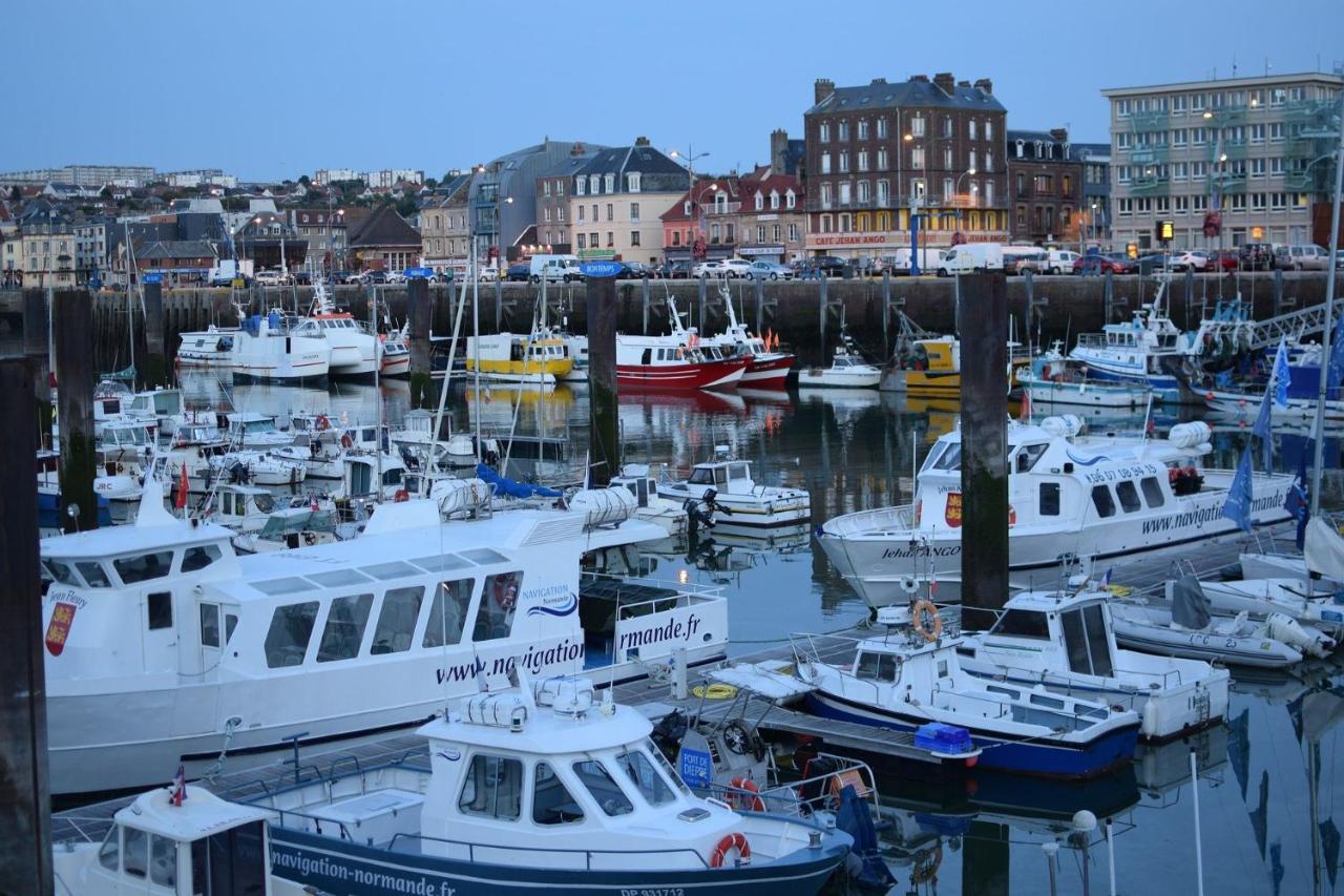 L'Entre Port & Mer - Vue Mer - Proxi Gare Plage & Quai - Hyper-Centre - Parking Gratuit Dieppe Esterno foto